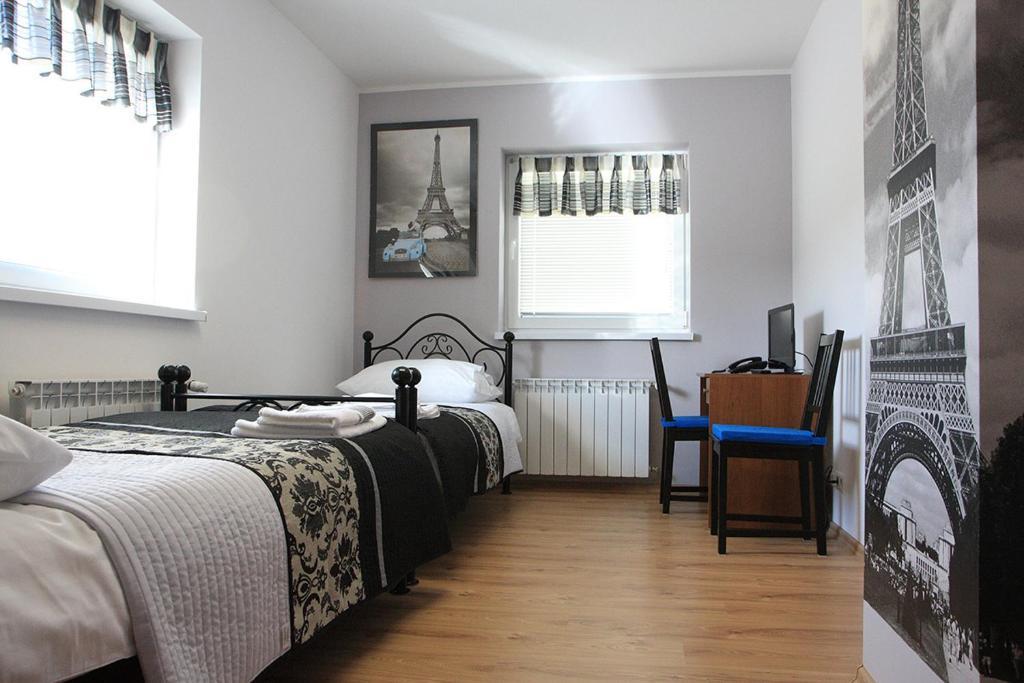 Leo Hostel Познан Стая снимка