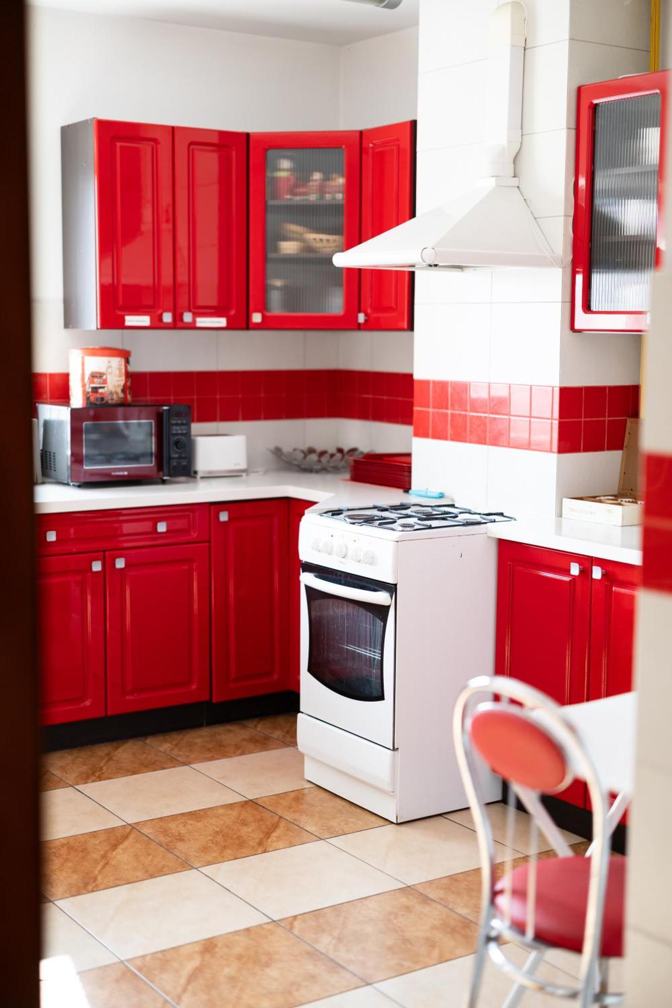 Leo Hostel Познан Екстериор снимка